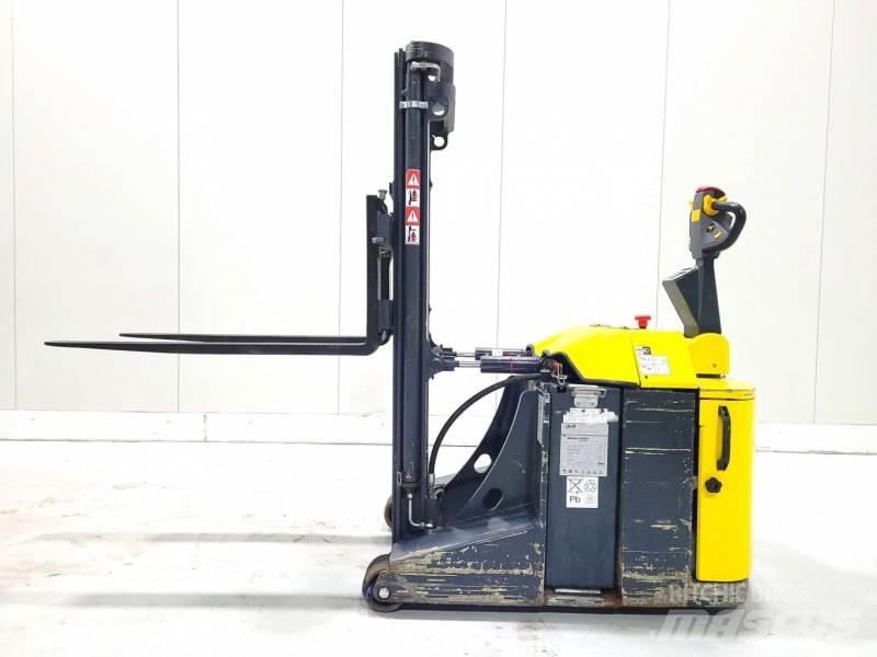 Combilift CS1500 Zelfrijdende stapelaars