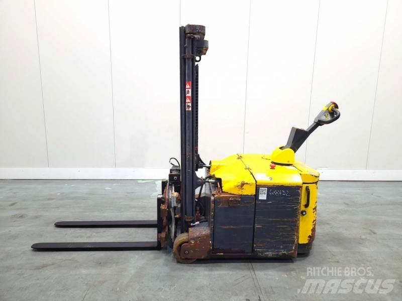 Combilift CS1500 Zelfrijdende stapelaars