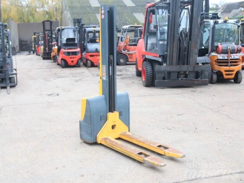 Jungheinrich EMC110 Hand stapelaars