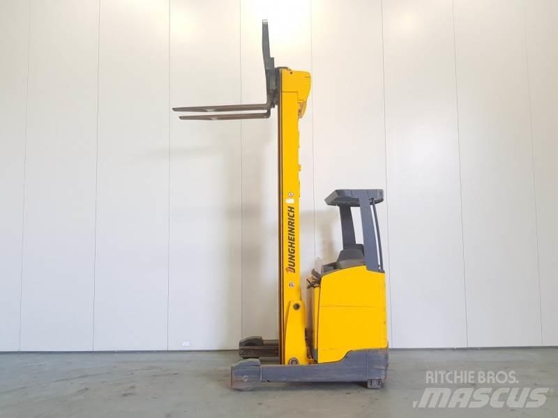 Jungheinrich ETV216 Reachtruck voor hoog niveau