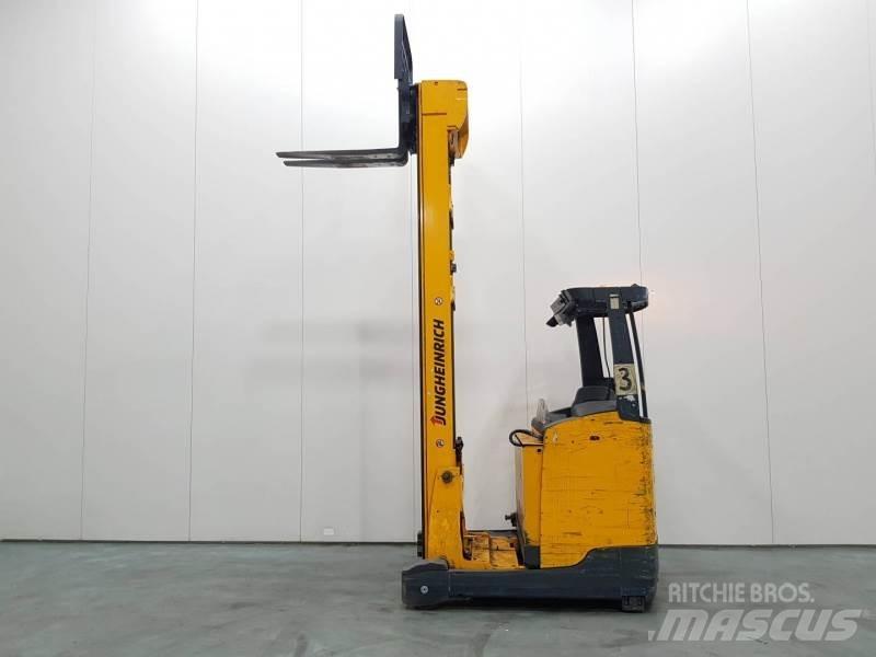 Jungheinrich ETV216 Reachtruck voor hoog niveau