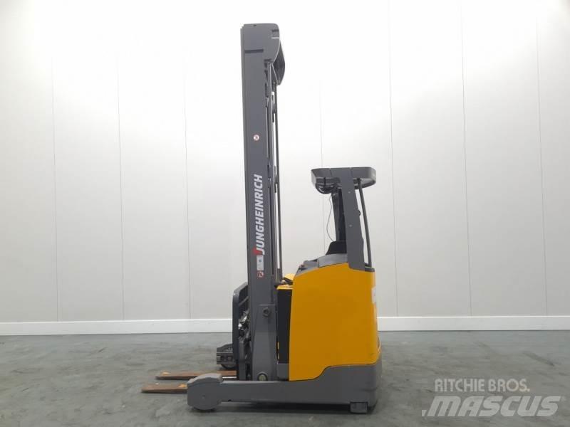 Jungheinrich ETV318 Reachtruck voor hoog niveau
