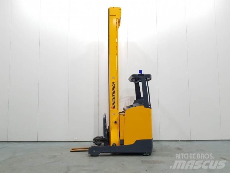 Jungheinrich ETV318 Reachtruck voor hoog niveau