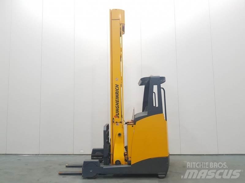 Jungheinrich ETV320 Reachtruck voor hoog niveau