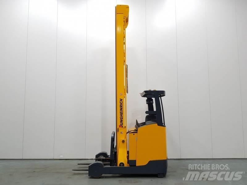 Jungheinrich ETV325 Reachtruck voor hoog niveau