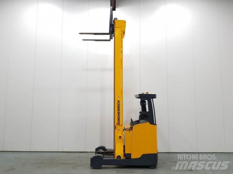 Jungheinrich ETV325 Reachtruck voor hoog niveau