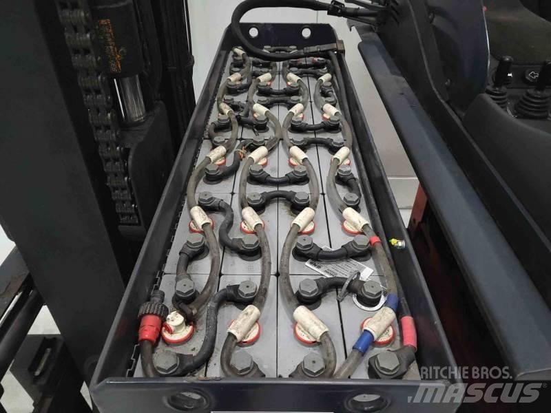 Linde R14-03 Reachtruck voor hoog niveau