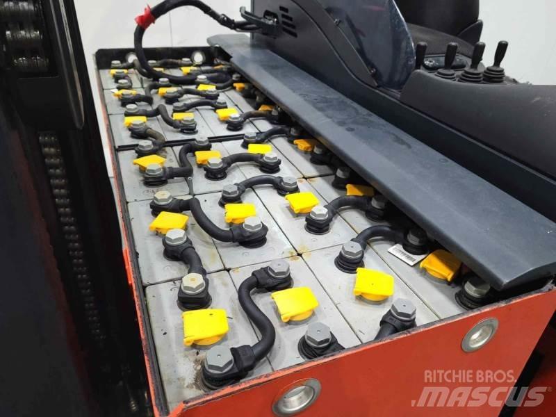 Linde R14S 115 Reachtruck voor hoog niveau