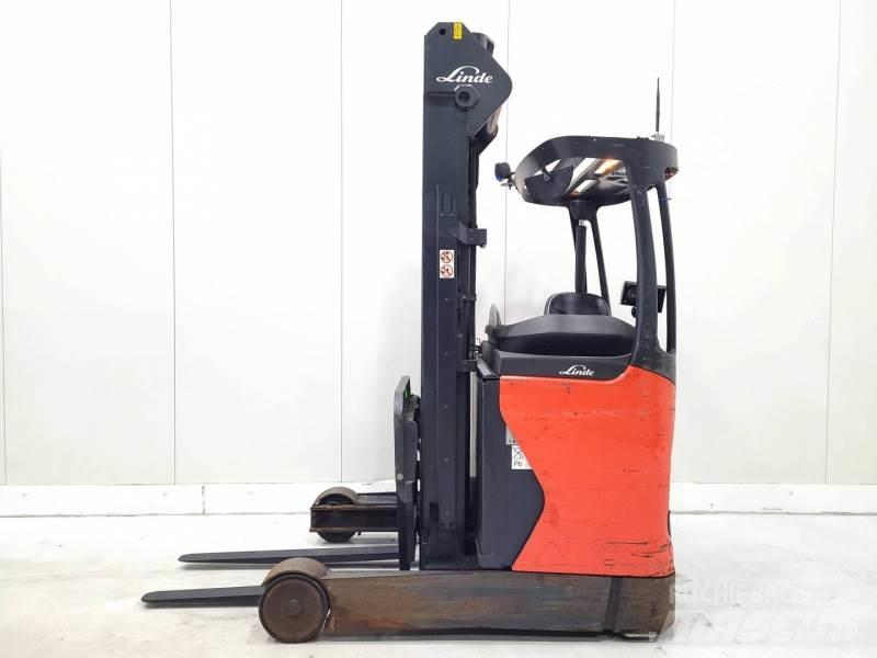 Linde R16-01 Reachtruck voor hoog niveau