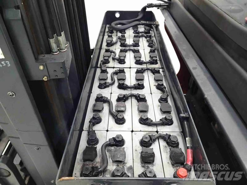 Linde R16-01 1120 Reachtruck voor hoog niveau