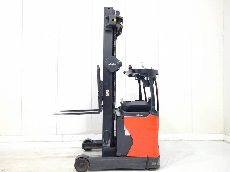 Linde R16HD-01 Reachtruck voor hoog niveau