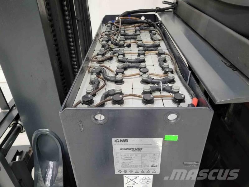 Linde R16HD-01 Reachtruck voor hoog niveau