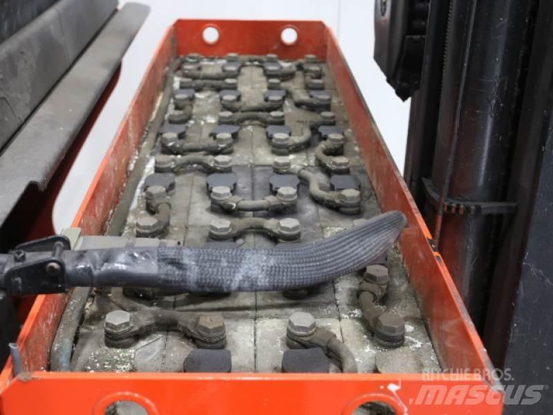 Linde R20-01 1120 Reachtruck voor hoog niveau