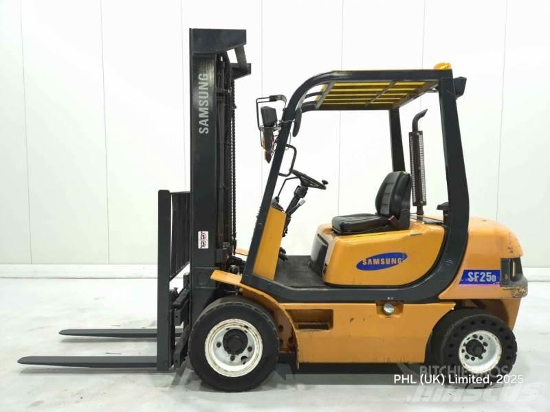 Samsung SF25D Diesel heftrucks