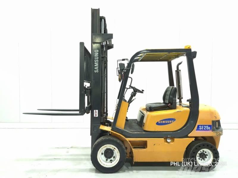 Samsung SF25D Diesel heftrucks