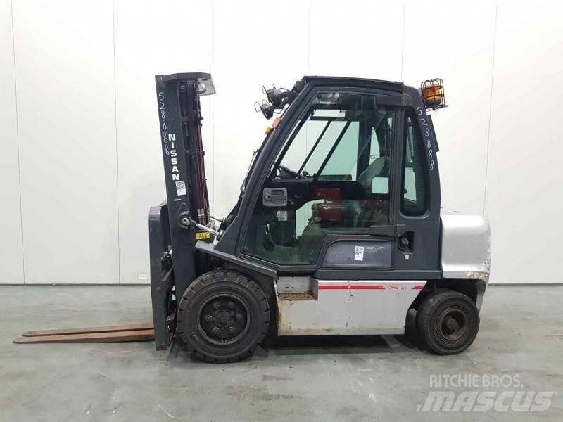TCM YG1D2A30H Diesel heftrucks