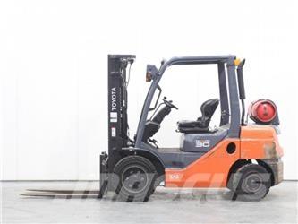 Toyota 02-8FGF30 LPG heftrucks