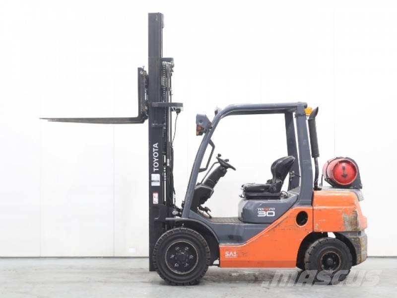 Toyota 02-8FGF30 LPG heftrucks