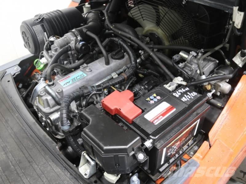 Toyota 02-8FGF30 LPG heftrucks