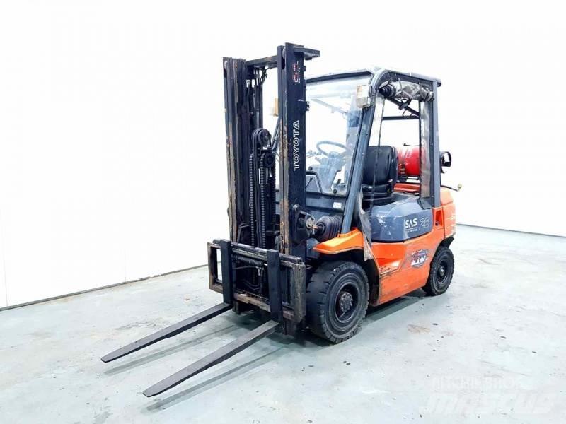 Toyota 42-7FGF25 LPG heftrucks