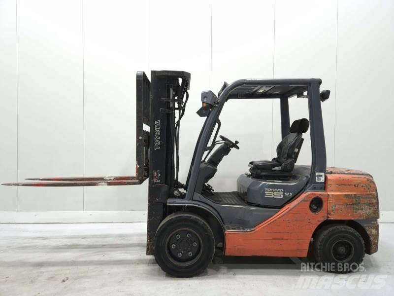 Toyota 52-8FDJF35 Diesel heftrucks