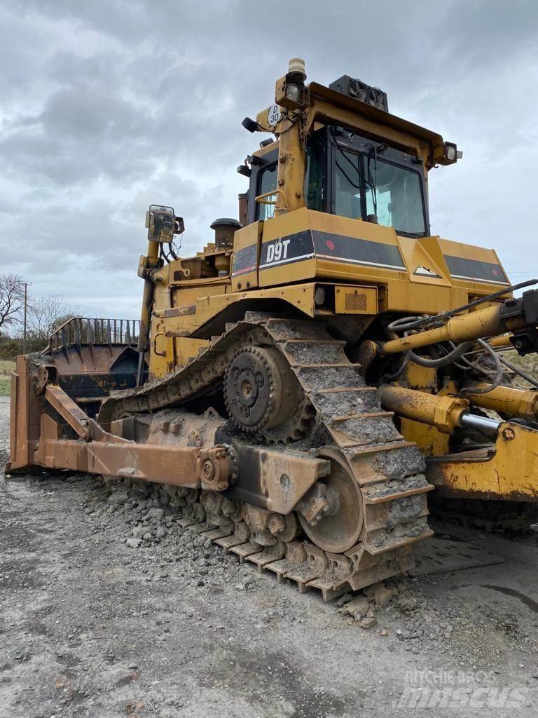 CAT D9T Rupsdozers