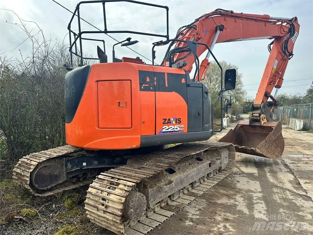 Hitachi ZX225USLC-6 Rupsgraafmachines