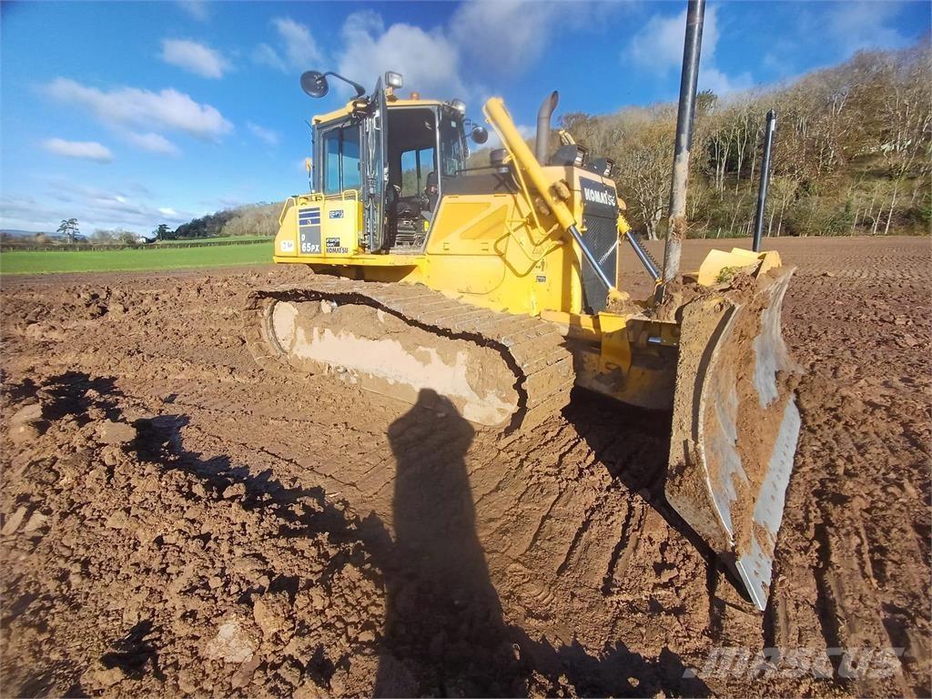 Komatsu D65PX-17 Rupsdozers