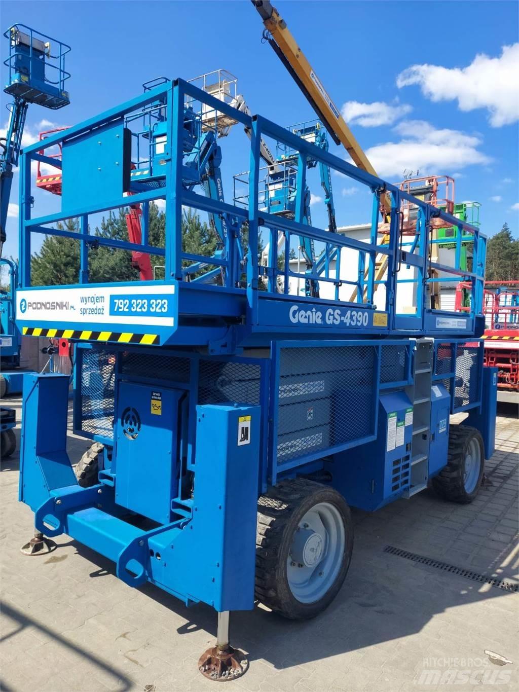 Genie GS-4390 RT Schaarhoogwerkers