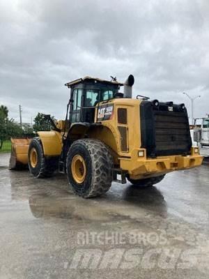 CAT 966M Wielladers