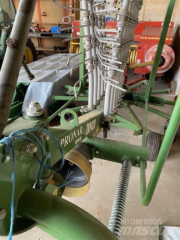 Pronar ZKP420 Schudders