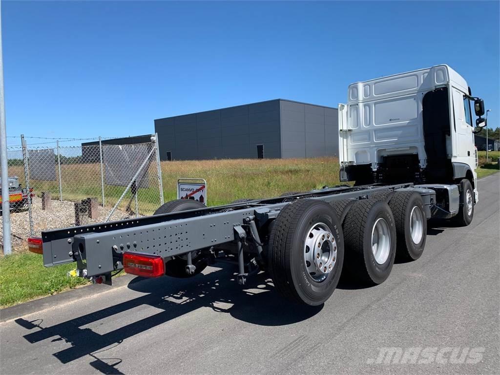 DAF XF 430 8x4*4 Chassis met cabine