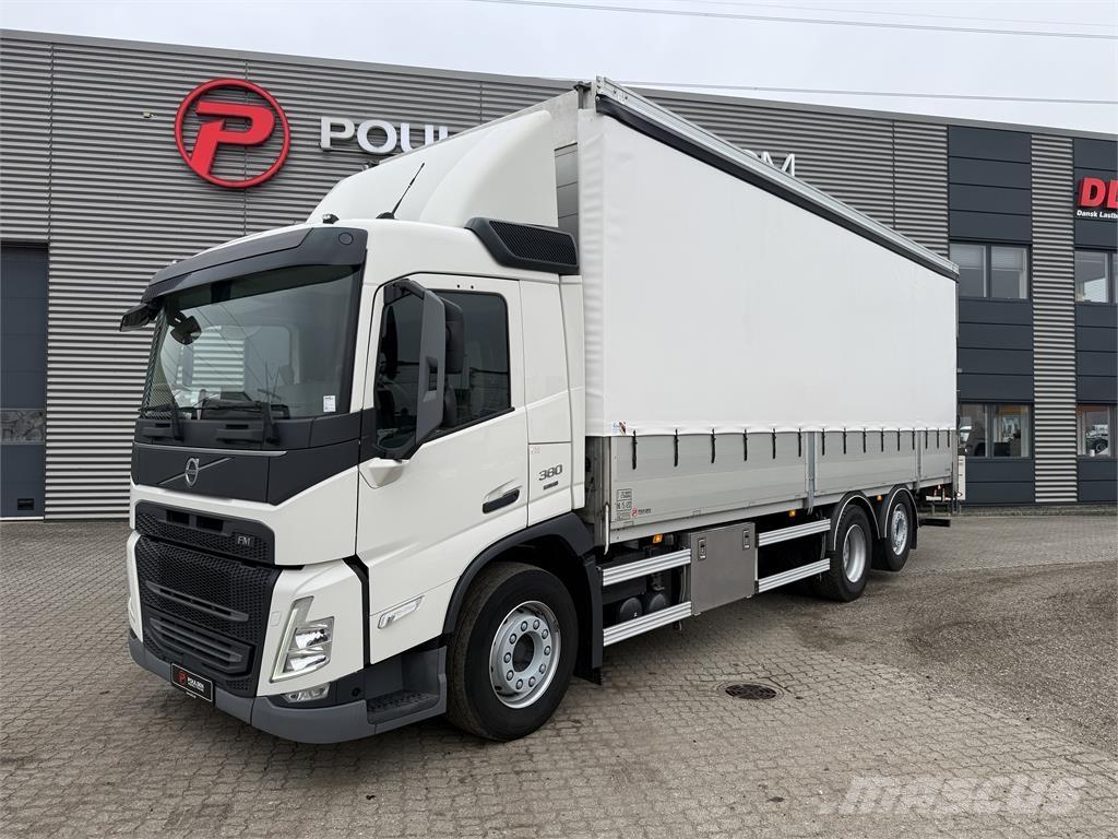 Volvo FM380 6x2*4 Schuifzeilopbouw