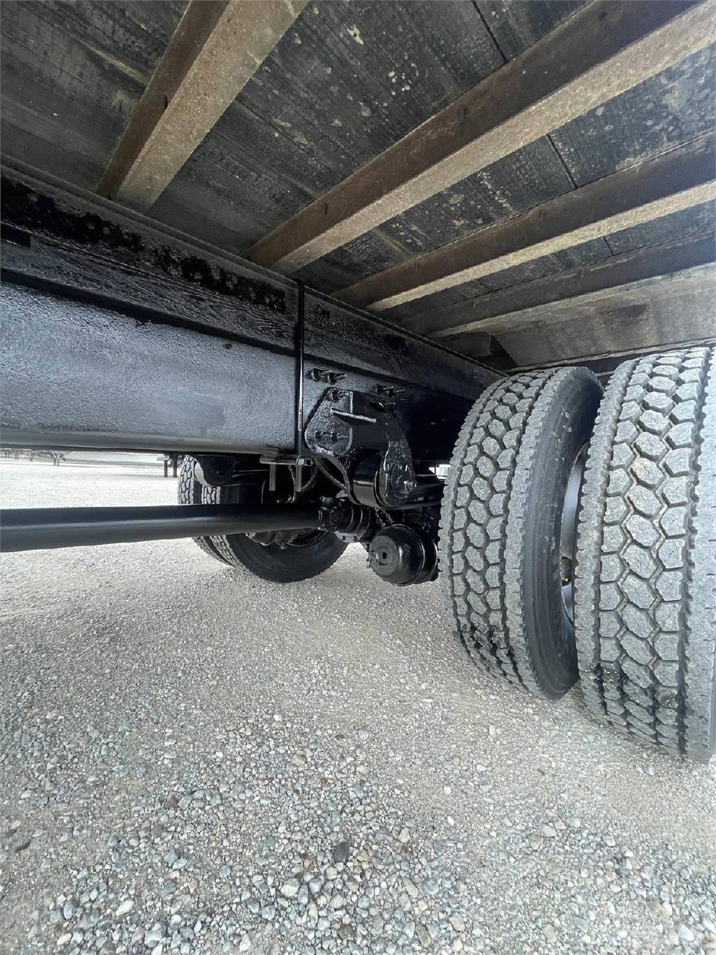 Hino 268 Bakwagens met gesloten opbouw