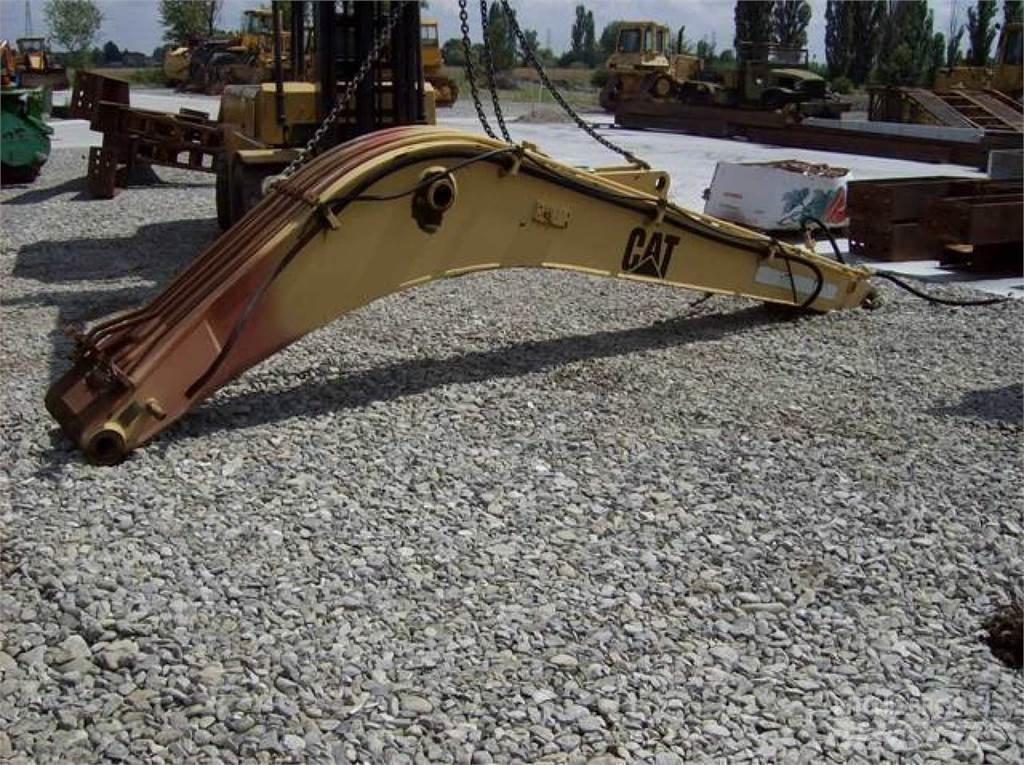CAT 212 Chassis en ophanging