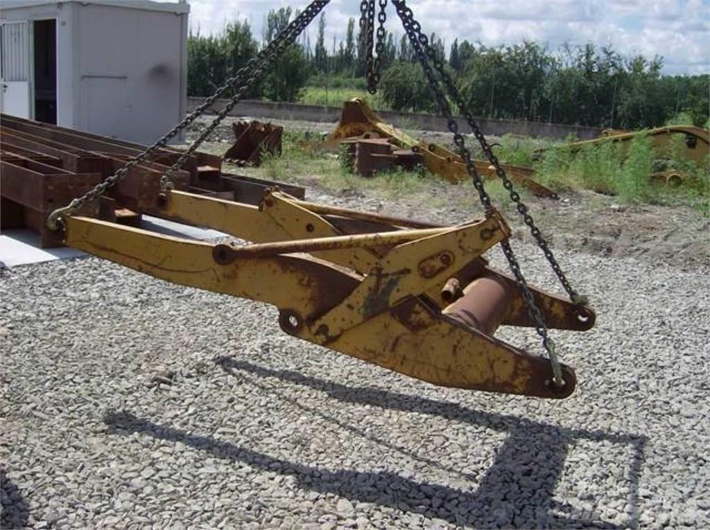 CAT 910 Chassis en ophanging