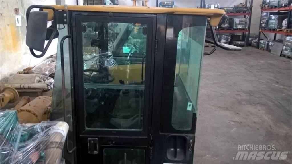 CAT 928G Chassis en ophanging
