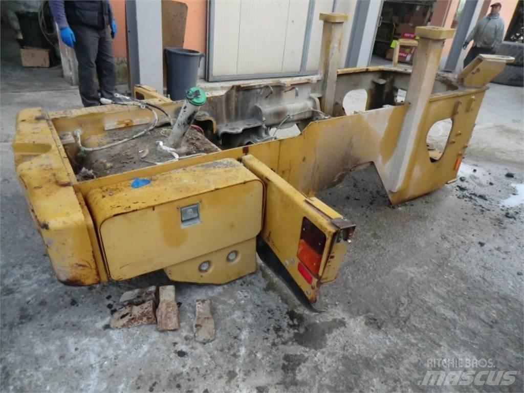CAT 928G Chassis en ophanging