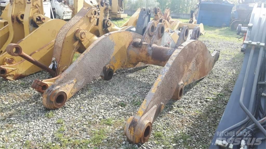 CAT 988B Chassis en ophanging