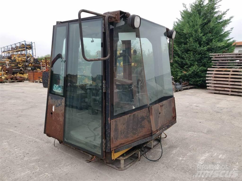 CAT 988G Chassis en ophanging