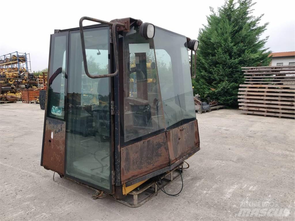 CAT 988G Chassis en ophanging