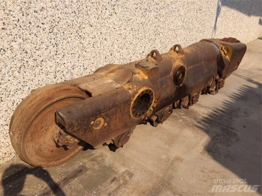 CAT  D8L Rupsbanden, kettingen en onderstel