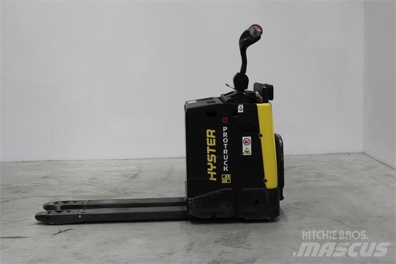 Hyster P2.0S Meerij pallettruck met platform