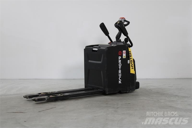 Hyster P2.0S Meerij pallettruck met platform