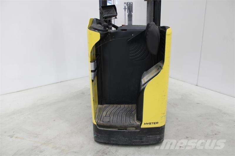 Hyster RS1.6 Zelfrijdende stapelaars
