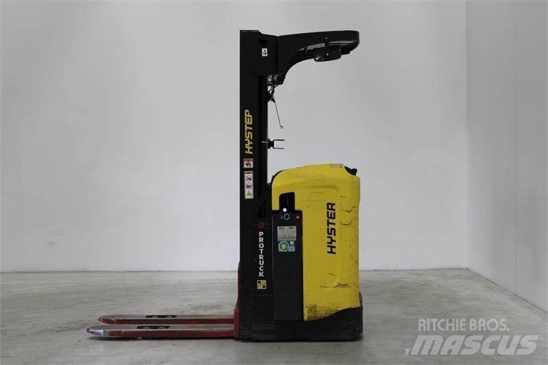 Hyster RS1.6 Zelfrijdende stapelaars