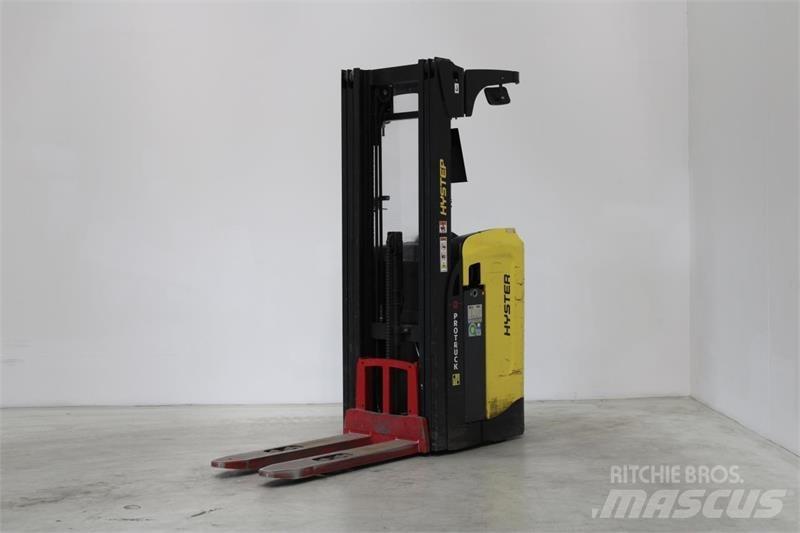 Hyster RS1.6 Zelfrijdende stapelaars