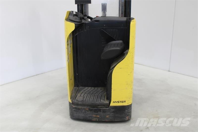 Hyster RS1.6 Zelfrijdende stapelaars