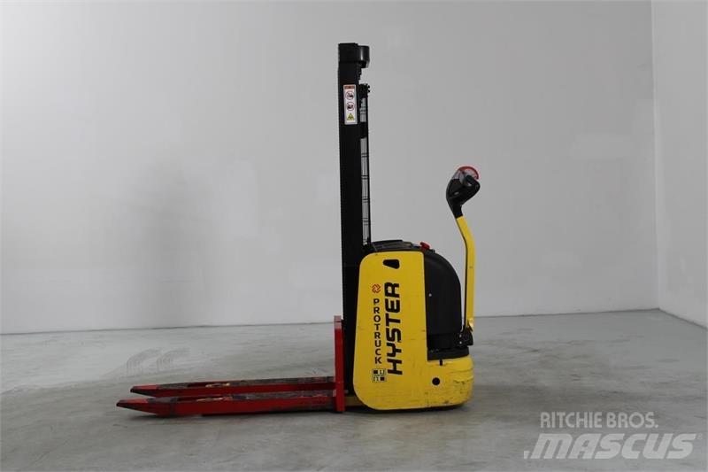 Hyster S1.0E Zelfrijdende stapelaars