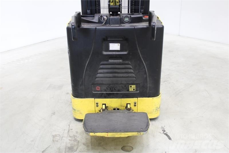Hyster S1.5S Zelfrijdende stapelaars